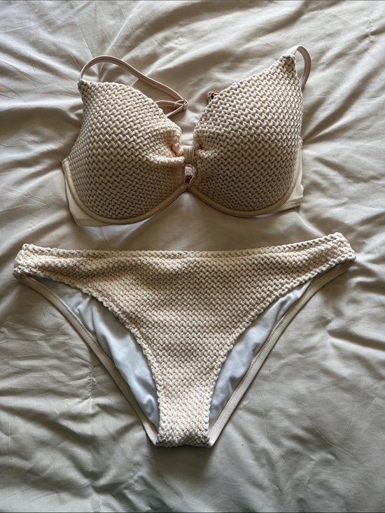 Shade & Shore Other - Shade & shore knit bikini 34DD large bottom